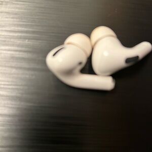 Apple AirPods Pro w/MagSafe Wireless Charging Case………